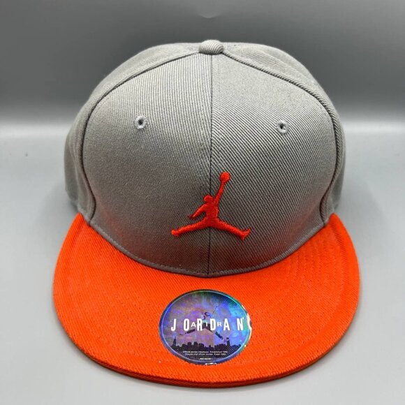 Air Jordan Hat Men 7 1/4 Gray Orange Embroidered Logo Jumpman Fitted Cap‎